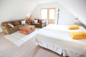 Postel nebo postele na pokoji v ubytování Metsara B & B