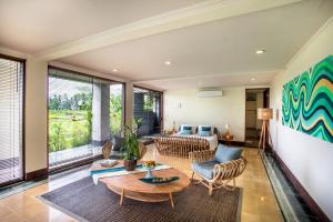 Ruang duduk di Villa Viola