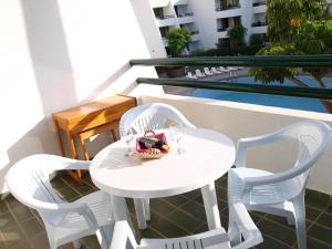 A balcony or terrace at Apartamentos Optimist Tenerife