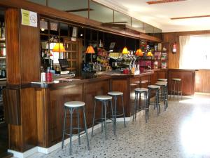 Lounge alebo bar v ubytovaní Hostal Pereiriña
