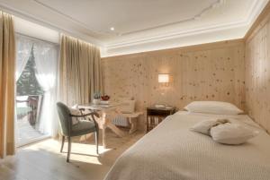 Posteľ alebo postele v izbe v ubytovaní Hotel La Perla: The Leading Hotels of the World