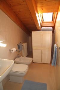 Ванна кімната в Vistaureggio