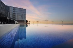 Bazén v ubytování Hotel Whistlelark Jeju nebo v jeho okolí
