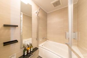 Vannituba majutusasutuses Hotel M's Plus Shijo Omiya