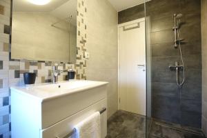 Koupelna v ubytování Apartments Nada