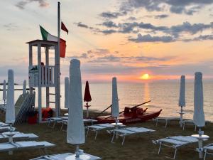 Foto dalla galleria di Central Rooms a Noto Marina Altre 11 foto