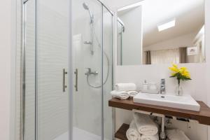 Kúpeľňa v ubytovaní Eden Apartments + 26 fotografií