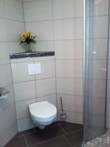Koupelna v ubytování FeWo Sonnenblume