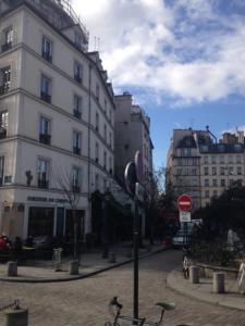 Gallery image of Hotel Esmeralda in Paris