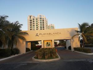Gallery image of Playa Blanca Edificio Founders 3 in Playa Blanca