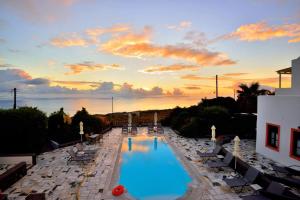 Gallery image of Anthonas Apartments in Imerovigli