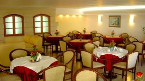 Restaurace v ubytování Elysee Hotel