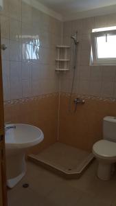 A bathroom at Villa Krisia Apartments