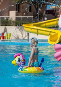 Bazén v ubytovaní Sirios Village Hotel & Bungalows - All Inclusive alebo v jeho blízkosti