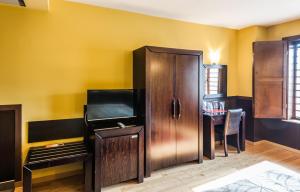 A kitchen or kitchenette at Hotel Ego - Free Parking - Top Central Location