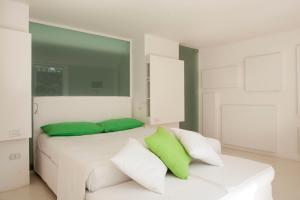 Postel nebo postele na pokoji v ubytování Villa Annalaura + 30 fotografií