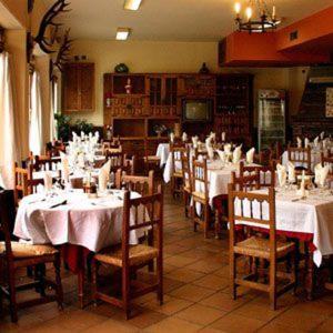 A restaurant or other place to eat at Hotel Hispanidad