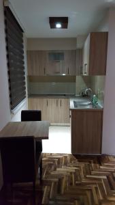 Dapur atau dapur kecil di Apartman Ristanovic