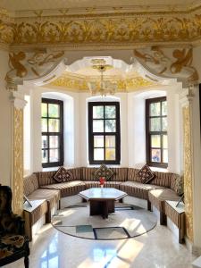 Setusvæði á Maya Manor Boutique Hotel by KGH Group