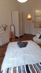 Łóżko lub łóżka w pokoju w obiekcie Apartament pod Piernikiem