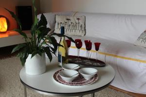 Příslušenství pro přípravu čaje a kávy v ubytování Home Meditamondo