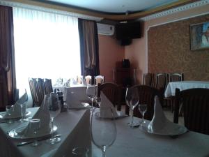Restaurant o un lloc per menjar a Hotel Fiyesta