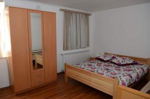 Posteľ alebo postele v izbe v ubytovaní Apartments Villa Split