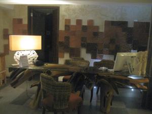 A seating area at Anshel Hotel Seminyak