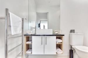 Koupelna v ubytování Quest on Hobson Serviced Apartments