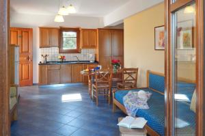 Φωτογραφία από το άλμπουμ του Hotel Apartments Sikia στην Κάτω Γατζέα