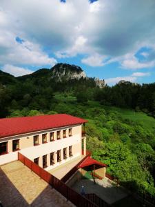 Galería fotográfica de Hotel Vrsatec en Vršatské Podhradie