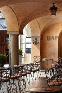 Фоайе или бар в Hotel Florence