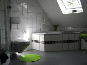 Koupelna v ubytování Apartment Mosel-Götterlay + 14 fotografií