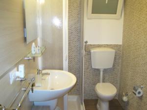 Koupelna v ubytování Santos B&B