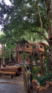 Κήπος έξω από το Treasure Inn Khaoyai