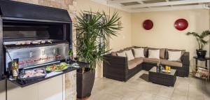 Η κουζίνα ή μικρή κουζίνα στο Bhotani-on-Bax