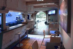 Una cocina o zona de cocina en Los Guardeses