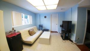 Gallery image of Burris Guest House in Burnaby