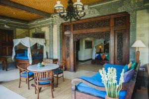 Posezení v ubytování Alam Shanti Ubud