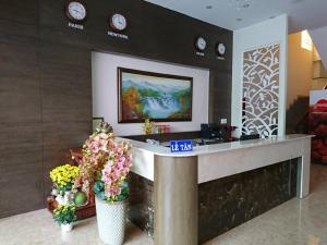 Lobby o reception area sa Thuy Moc Hotel