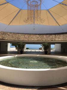 Swimmingpoolen hos eller tæt på Appartement Las Terrazas de Alcaidesa