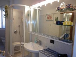 Koupelna v ubytování B&B Villa Olmo