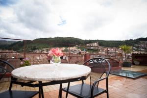 Uma vista da montanha tirada do hotel 