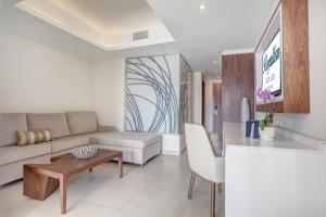 Royalton Saint Lucia, An Autograph Collection All-Inclusive Resort的休息区