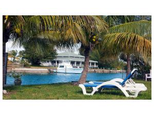 Gallery image of Silver Point Villa in Freeport