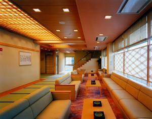 汤野宿昭荣旅馆的休息区