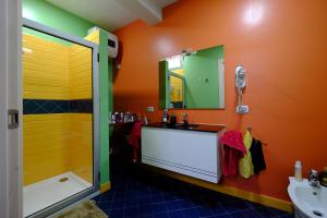 Koupelna v ubytování Casa Comba + 37 fotografií