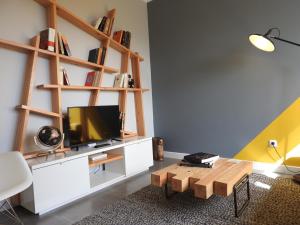 Imagen de la galería de Lisbon Airport Hostel, en Lisboa