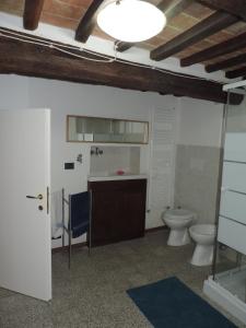 Koupelna v ubytování La Casa Dei Nonni + 24 fotografií