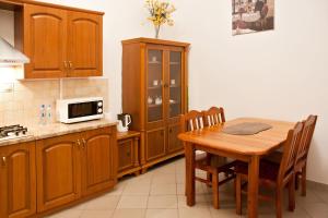 Kuchyňa alebo kuchynka v ubytovaní Apartament Broadway
